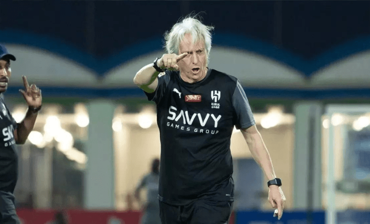 Prepare-se para um confronto emocionante entre Al-Ettifaq e Al-Hilal, que acontecerá às 11h00 (horário de