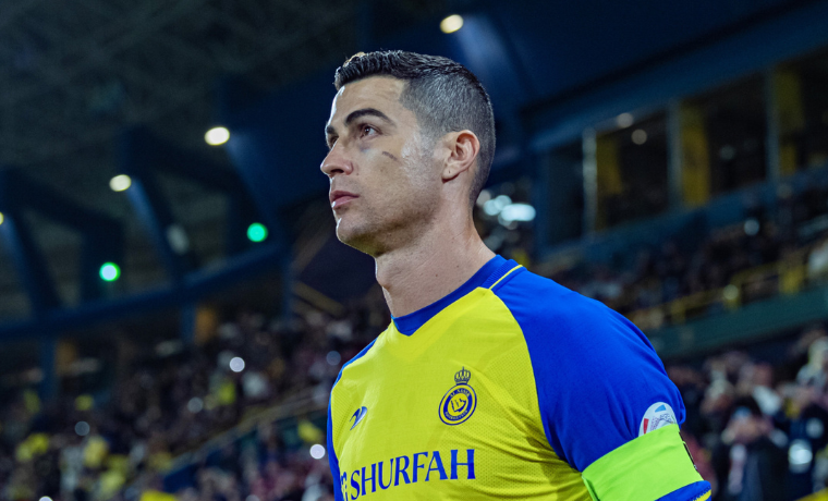 Cristiano Ronaldo, estrela do futebol mundial e atualmente atuando pelo Al-Nassr, foi suspenso por um