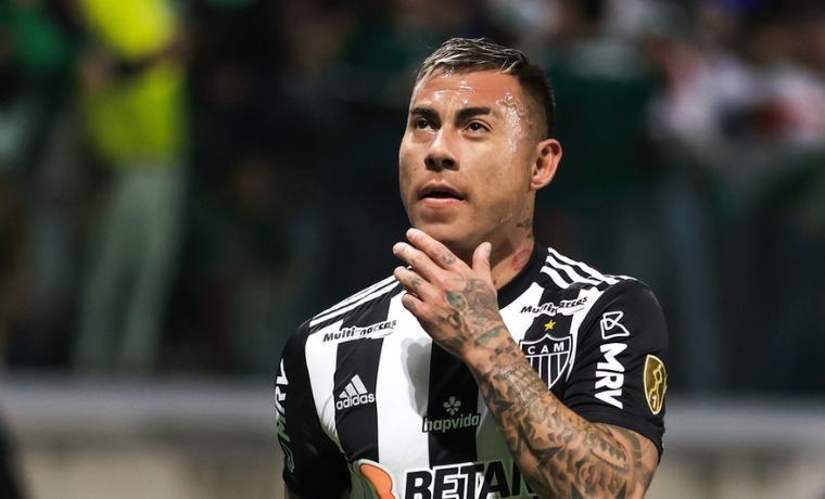 O atacante chileno Eduardo Vargas pode estar de saída do Atlético rumo ao Fortaleza. Saiba mais sobre o
