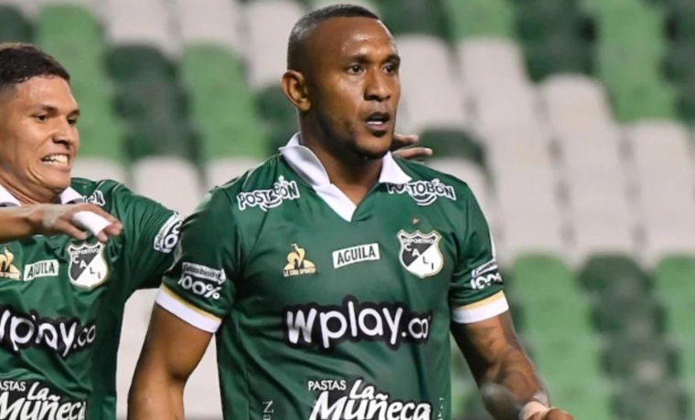 O Goiás dá as boas-vindas ao atacante colombiano Angelo Rodríguez, uma adição empolgante ao seu