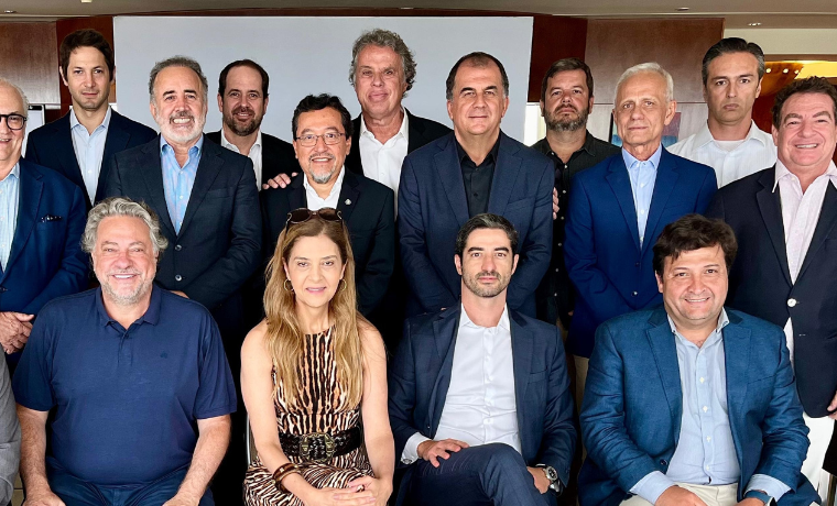 Uma movimentação significativa está em andamento nos bastidores do futebol brasileiro, com a Libra em