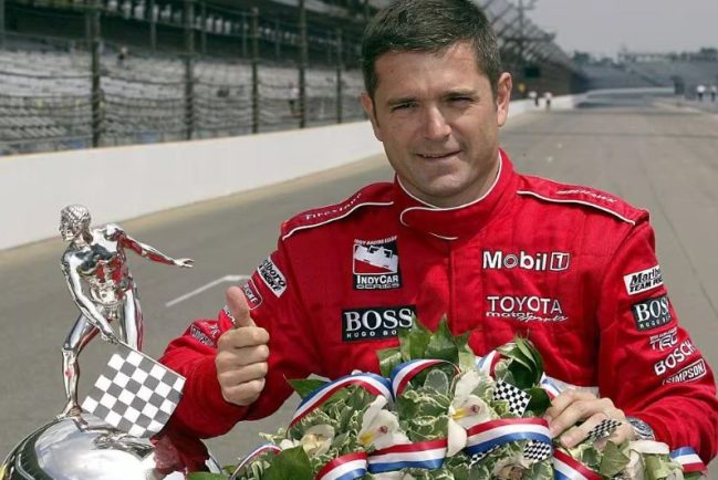 Filho do engenheiro mecânico francês Luc de Ferran, Gil nasceu em Paris, na França,