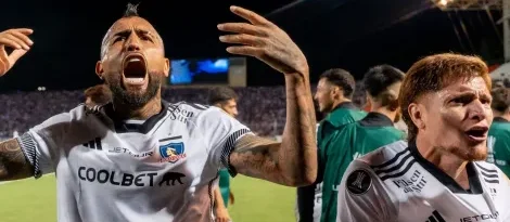 Colo-Colo domina e vence Godoy Cruz na Copa Libertadores