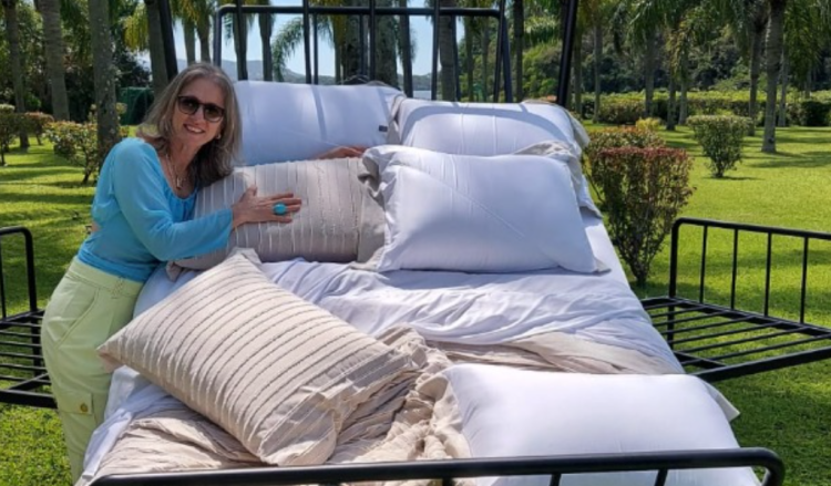 É com grande satisfação que anunciamos a presença de Márcia, a mente brilhante por trás das elegantes e confortáveis Lojas Bem Me Quer, que têm cativado o coração das mulheres em todo o Brasil