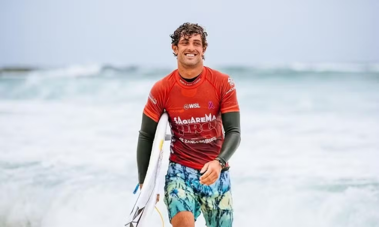 Surfista João Chianca, o Chumbinho, Revela Detalhes do Acidente e Planeja seu Retorno 1 CAPA PLACAR ESPORTIVO 51