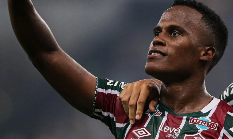 Jhon Arias, do Fluminense, na mira do Sevilla após convocação para a Seleção Colombiana 1 CAPA PLACAR ESPORTIVO 58