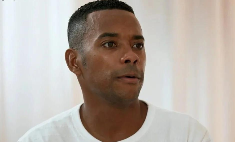 Após a prisão de Robinho por participação em um estupro coletivo na Itália, sua defesa levanta preocupações sobre sua