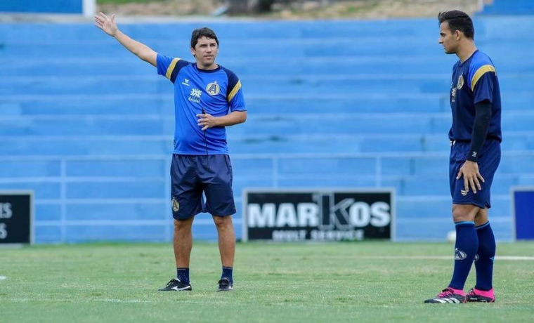 O técnico Lúcio Flávio expressou suas considerações sobre o confronto entre Aparecidense e Vila Nova, válido pelas semifinais