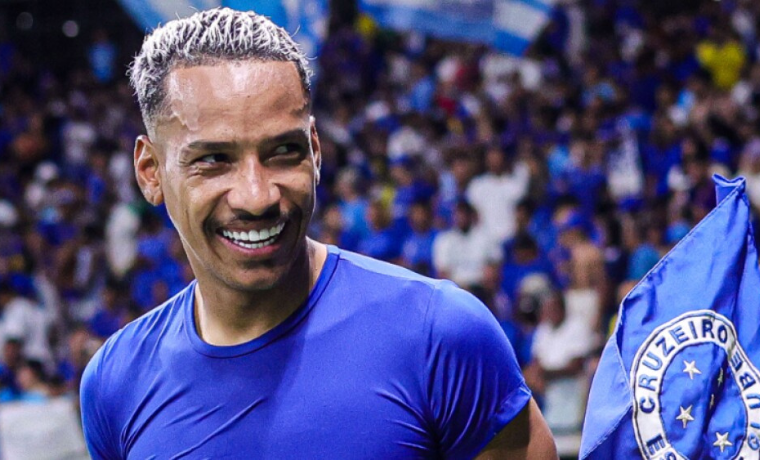O talentoso camisa 10 do Cruzeiro, Matheus Pereira, ressurge como o principal fornecedor de assistências do time celeste no