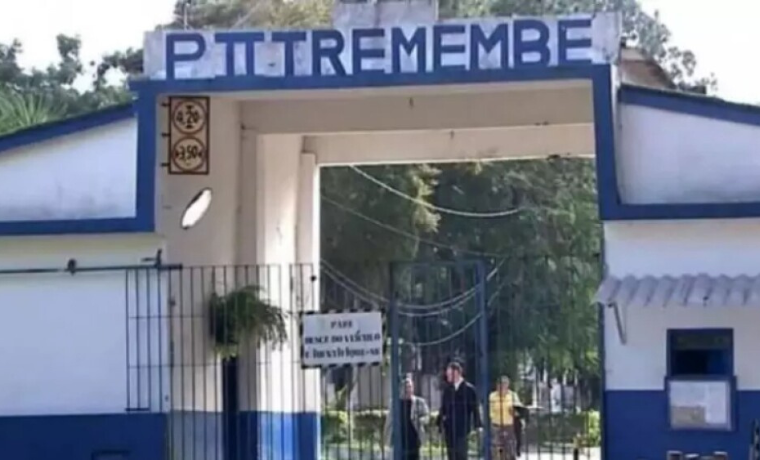 Após ser preso pela Polícia Federal em Santos, ex-jogador é encaminhado para penitenciária no interior de São Paulo, onde