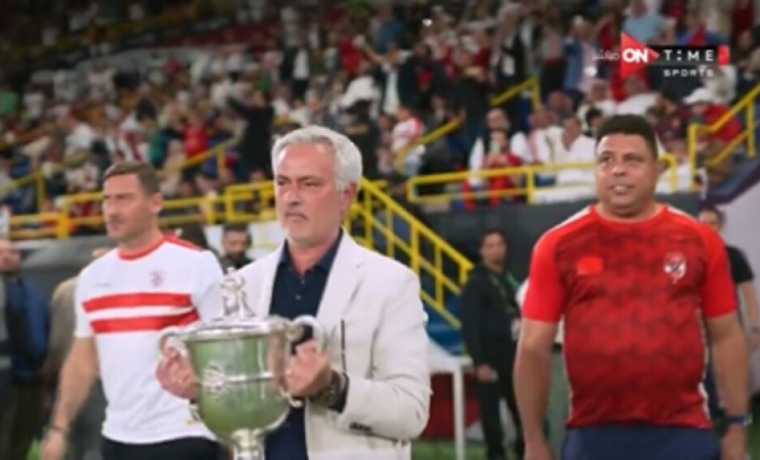 Ronaldo, Totti e Mourinho Estrelam na Final da Copa do Egito: Uma Reunião de Gigantes do Futebol 1 O Investidor do Cruzeiro, Ronaldo, Brilha ao Lado de Totti e Mourinho na Emocionante Final da Copa do Egito. Saiba Mais