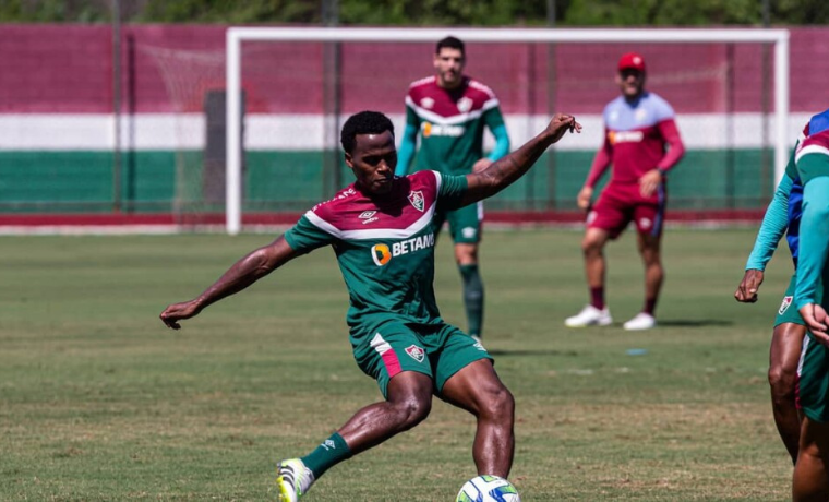 Sevilla de olho em Jhon Arias, do Fluminense, segundo jornal espanhol 1 O futuro de Jhon Arias, destaque do Fluminense e convocado para a Seleção Colombiana, parece estar em pauta, com o Sevilla