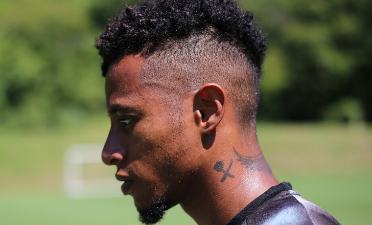 Tchê Tchê Celebra Vibração no Botafogo e Antecipa Confronto Decisivo com o Bragantino