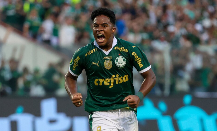 O técnico Abel Ferreira expressa admiração pela postura resiliente de Endrick no Palmeiras, destacando