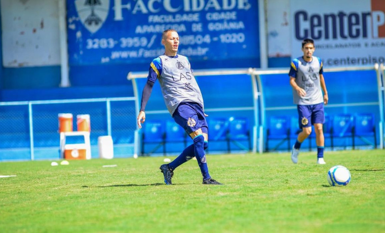 Aparecidense Encara o Sampaio Corrêa Sem Torcida em Confronto pela Série C 1 A Aparecidense recebe o Sampaio Corrêa em partida decisiva da Série C do Campeonato Brasileiro, porém, sem a presença de