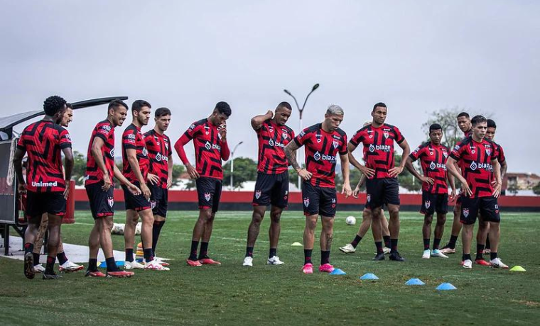Atlético Goianiense e Vila Nova se preparam para um confronto decisivo na final do Goianão. O Atlético busca seu