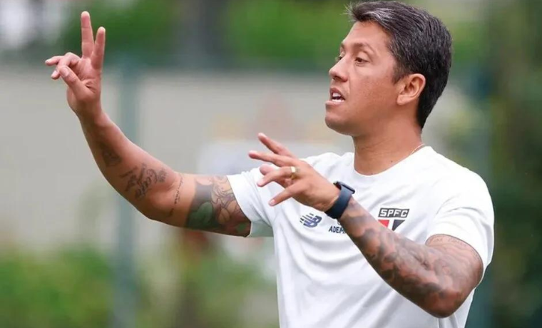 Carpini deixa o São Paulo com pior aproveitamento desde Cuca; confira os números 1 Thiago Carpini é demitido do São Paulo após uma passagem que resultou em um aproveitamento abaixo dos antecessores. Veja