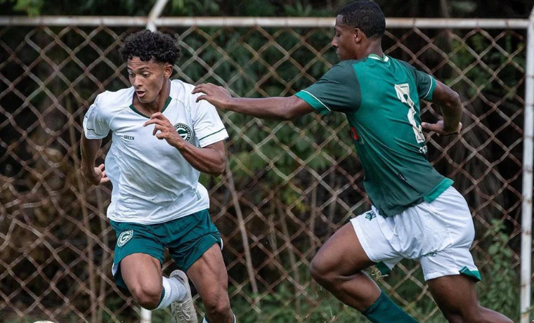 Atacante Destaque do Goiás Celebra Vitória e Projeta Duelo Contra o Rival no Brasileiro Sub-