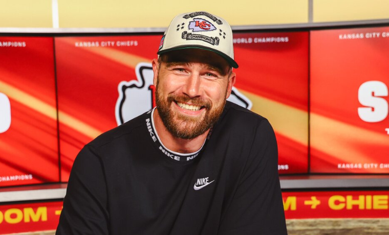 O Kansas City Chiefs anunciou oficialmente a renovação contratual de Travis Kelce, que se tornou o tight-
