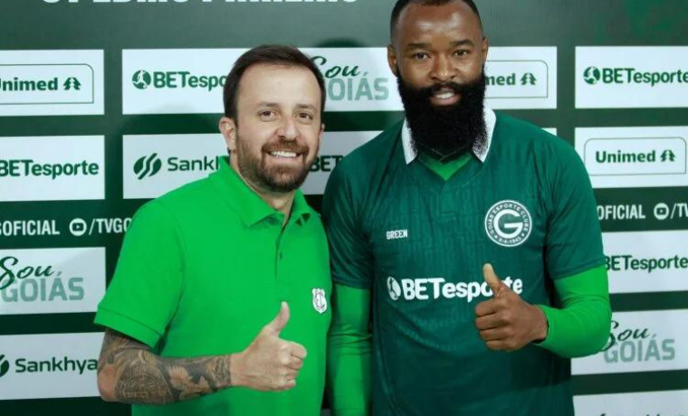 Marcão, recém-apresentado como reforço do Goiás, compartilha suas experiências jogando no exterior e sua determinação em