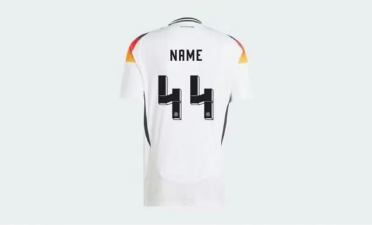 A Adidas, patrocinadora da Seleção da Alemanha, proibiu a personalização das camisas com o número 44 devido a semelhanças