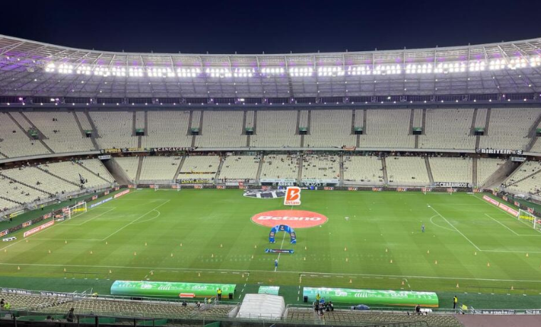 Ceará e Coritiba Medem Forças na Arena Castelão