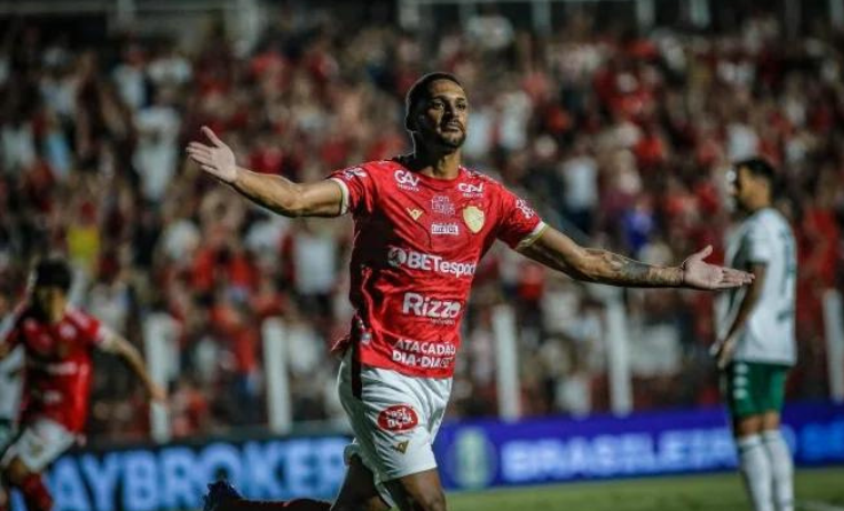 Confira detalhes sobre a lesão do atacante Júnior Todinho, que o deixará de fora do embate crucial contra o