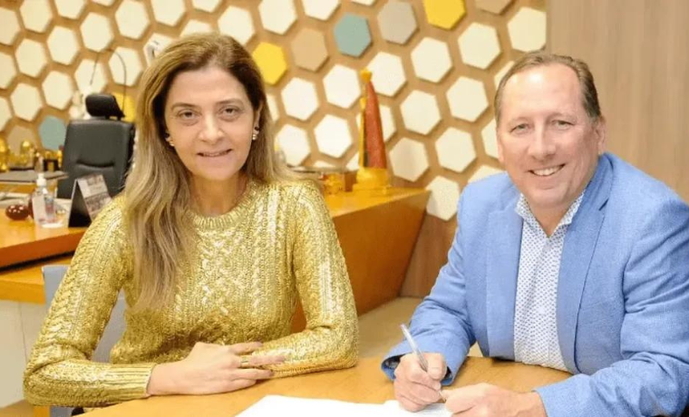 Palmeiras x Botafogo: Rivalidade Aumenta com Confronto nas Oitavas da Libertadores 1 Embates de Gestores e Polêmica de Manipulação