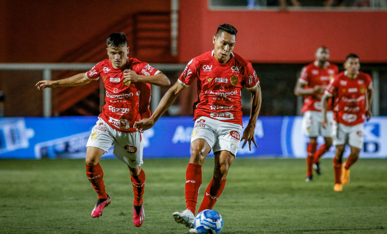 O Vila Nova se prepara para encarar o Coritiba no próximo sábado (29), pela 13ª rodada da Série B do