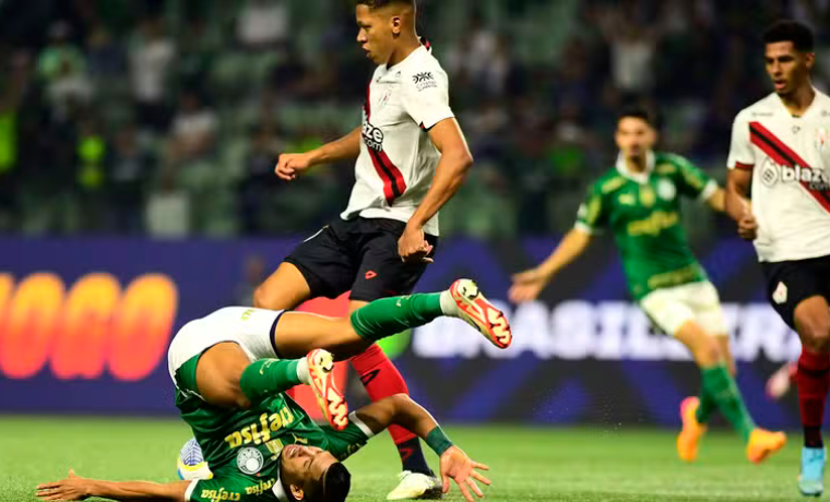 Atlético Goianiense em Alerta: Dois Jogos Cruciais para Evitar Título de Pior Mandante 1 Desafio do Dragão: Última Chance de Reverter Situação no Primeiro Turno