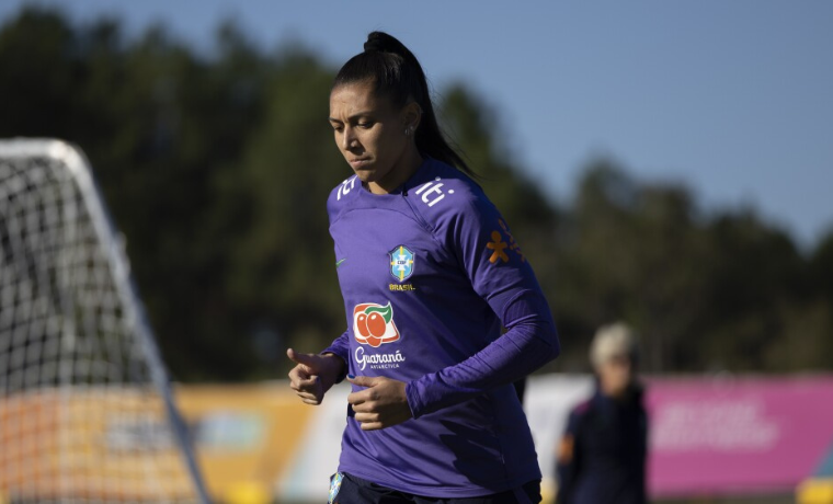 Atacante da Seleção Feminina Desfalca Time Olímpico