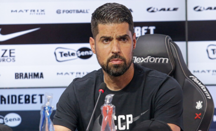 Corinthians Despede António Oliveira Após Início Ruim no Brasileirão 1 A saída do treinador ocorre em um momento turbulento da temporada.