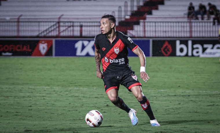 Atacante Luiz Fernando Decide Não Renovar Contrato