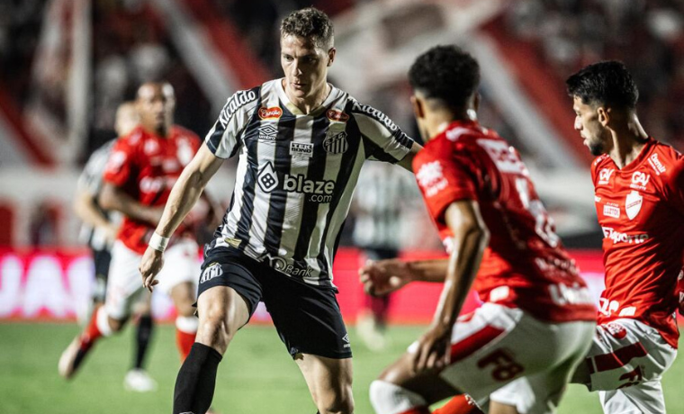 Luizinho Lopes: Empate Justo Contra o Santos e a Busca por Constância no Vila Nova 1 Vila Nova Segue Firme na Série B