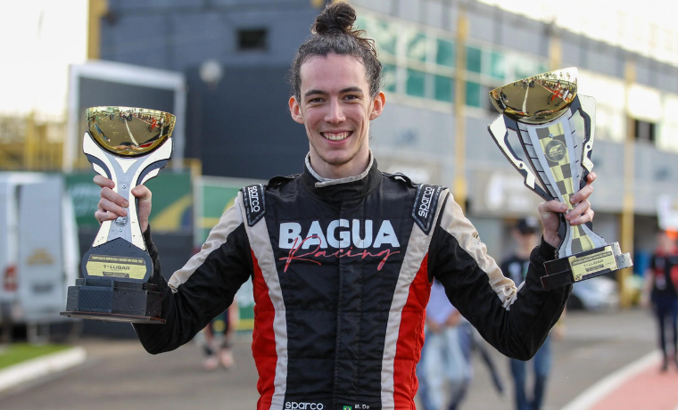 Mathias-de-Valle-Brilha-em-Casa-e-Conquista-Podio-na-Stock-Series.