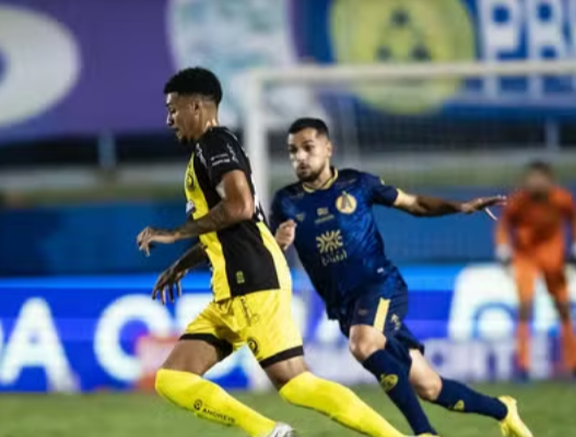 Aparecida de Goiânia amanheceu em festa com a classificação da Aparecidense na Copa do Brasil 1 — Foto: Deividson Isídio/@basquiatjpg/FC Cascavel