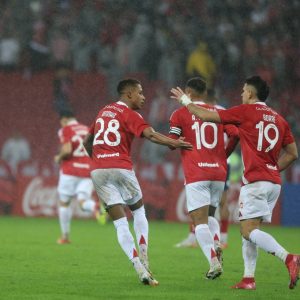 LIBERTADORES: Internacional vence Bahia e lidera grupo da morte 2 Internacional