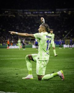 CHAMPIONS: Inter supera Barça em jogo épico 1 raphinha barcelona