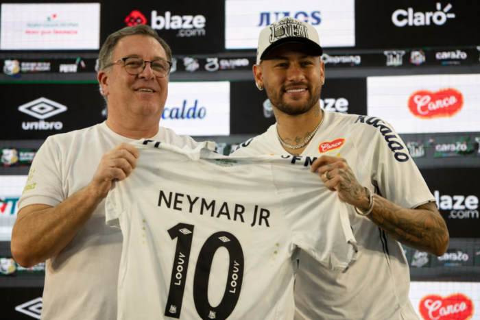 Aditivo no contrato entre clube e a empresa da família do craque reconhece valor e estipula pagamento até 2030; reeleição de Teixeira é condição para manter parcelamento do débito